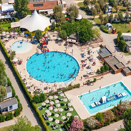 Vigna Sul Mar Family Collection ليدو دي بومبوسا